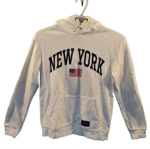 Label of Graded Goods size 10-12Y New York hoodie